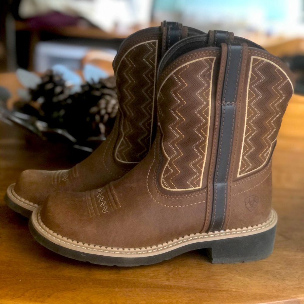 Ariat women’s riding boots
